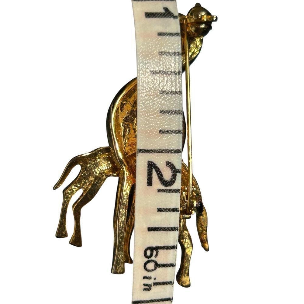 Gold Tone Giraffe Brooch Pin Enamel Safari Animal Statement Jewelry 2 inch - Picture 4 of 4